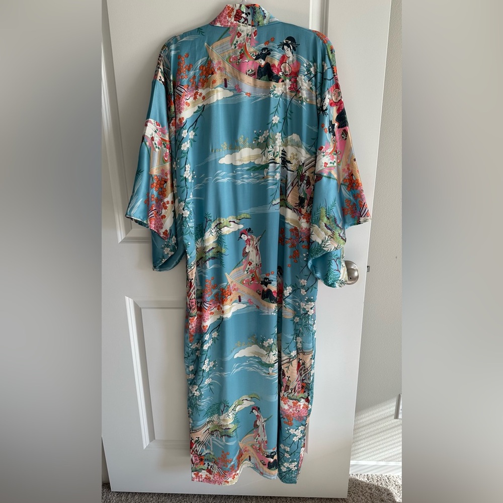 100% Silk Geisha Kimono/Robe Long Blue ,Boat And Floral Motifs-Made in Japen !đ - Picture 9 of 14